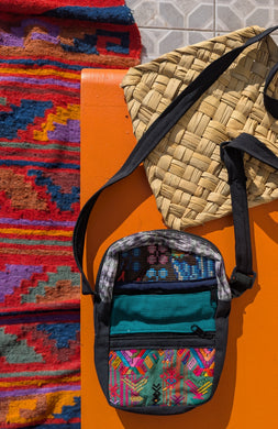 Tipico Adventure Purse 1
