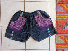 Amigas Large Guat Shorts