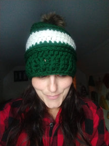 Knit hat with puff ball 2